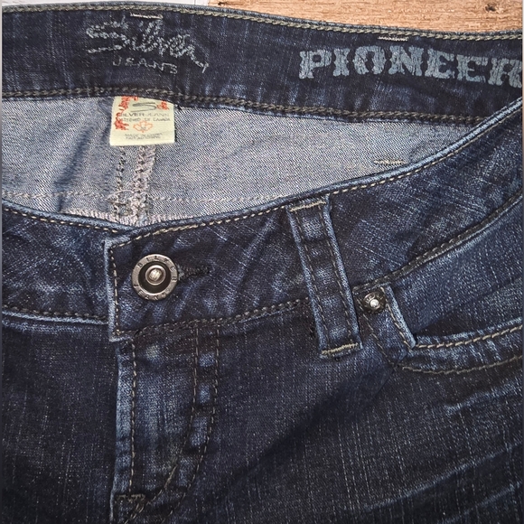 SILVER JEANS Low Rise Slim Fit Boot Cut  (US 30X35) - Picture 4 of 10